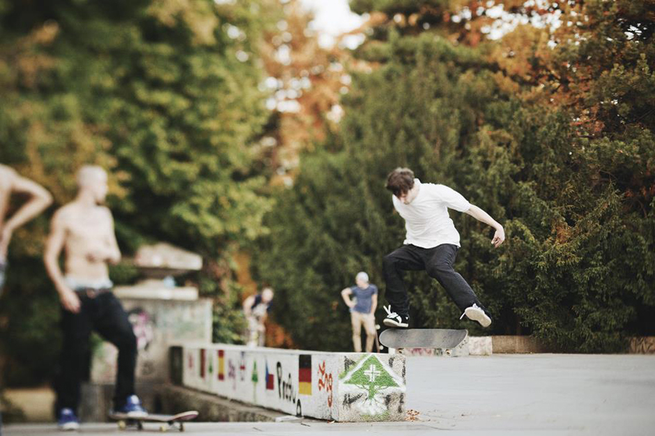 Switch stance kick flip front side tail slide (foto: Kubo Krížo)